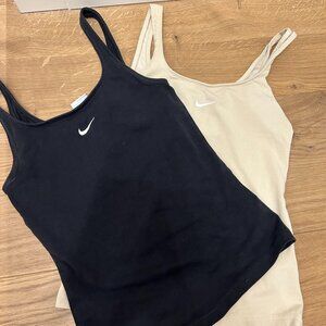 Nike Tanktops